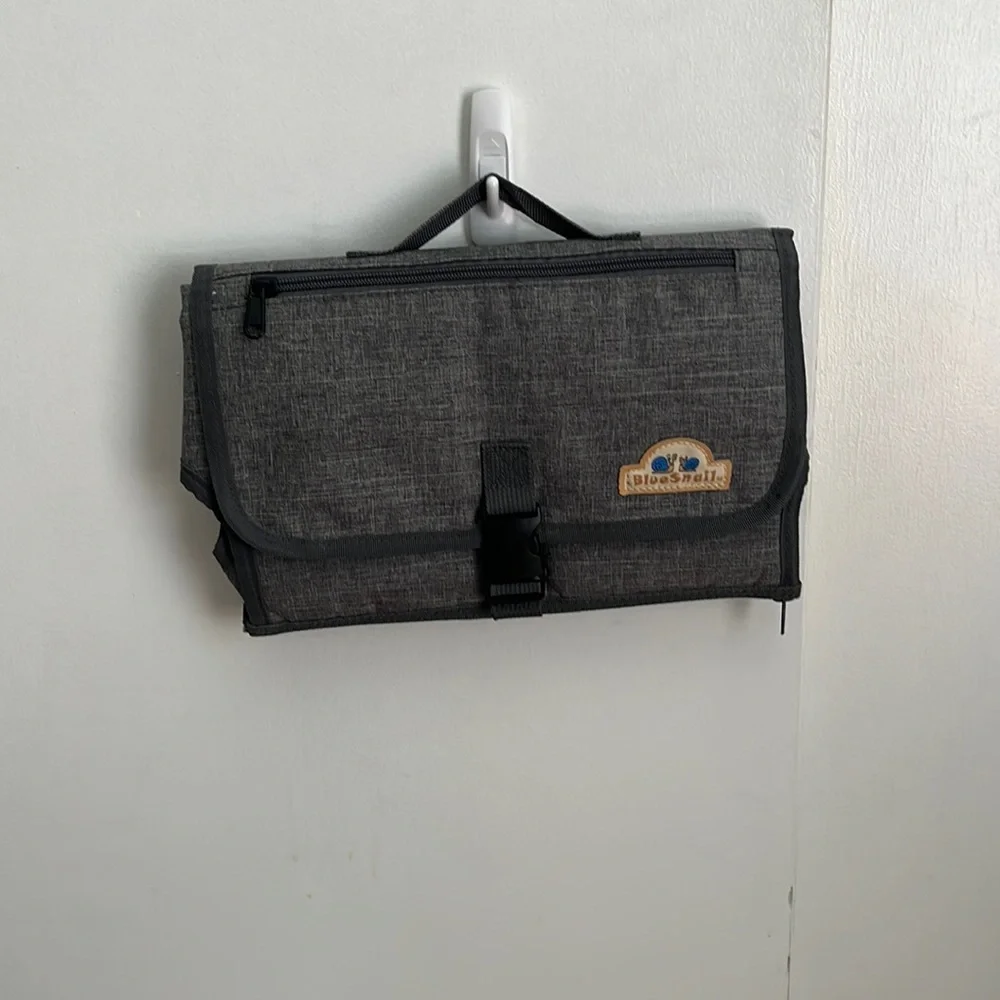 Blue Snail Portable Baby changing pad - Picture 1 of 15